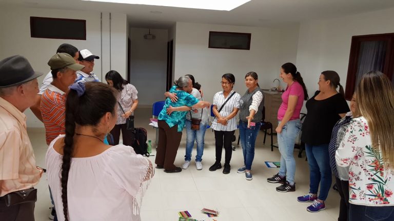 Víctimas en El Peñol y Guatapé se fortalecen con la estrategia de recuperación emocional Víctimas en El Peñol y Guatapé se fortalecen con la estrategia de recuperación emocional