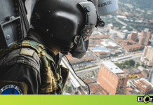 Desde el aire, la Fuerza Aérea Colombiana vigila las carreteras en Antioquia