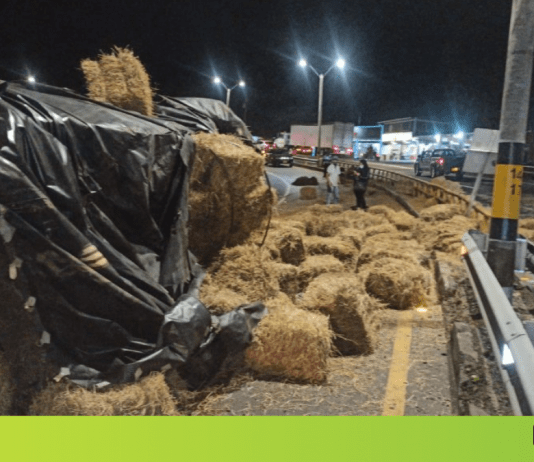 Dos accidentes simultáneos colapsaron la Autopista Medellín- Bogotá