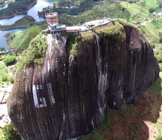 Conoce la historia de Las letras sobre la Piedra del Peñol