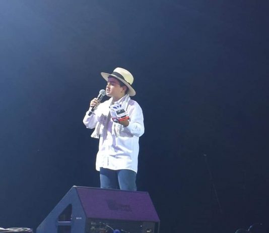 El Cóndor del Oriente: Rey Nacional Infantil de la Trova en la Feria de las Flores