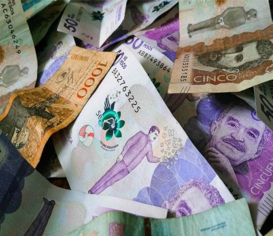 En Colombia, durante los últimos 20 años se han hecho más de 12 reformas tributarias