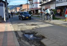 Habitantes de El Carmen se cuestionan por el mal estado de sus vías