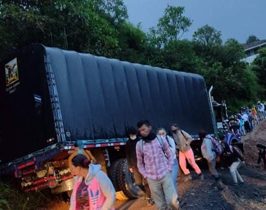 #URGENTE | ¡Vuelve y juega! Nuevamente se encuentra cerrada la vía hacia Granada