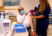 Inicia dosis de refuerzo para mayores de 60 años