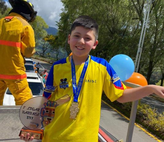 Sonsón recibe con caravana al deportista Juan Manuel luego de ser campeón en Ecuador