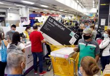 Colombianos compraron más en el segundo Día sin IVA que en el primero