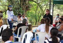 Las clases que tienen felices a los líderes comunitarios del Oriente