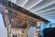 De Marinilla me contaron: El primer stand de escritores marinillos que brillo en la feria del Libro y la Cultura de Medellín. Stand "De marinilla me contaron" en la feria del Libro y la cultura de Medellín.