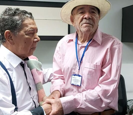 ¿Quiénes son los guerreros y quiénes hacen la guerra en un país que nos enseña a Odiar? Entrevista a Juan Camilo Gallego, escritor de La Grieta.