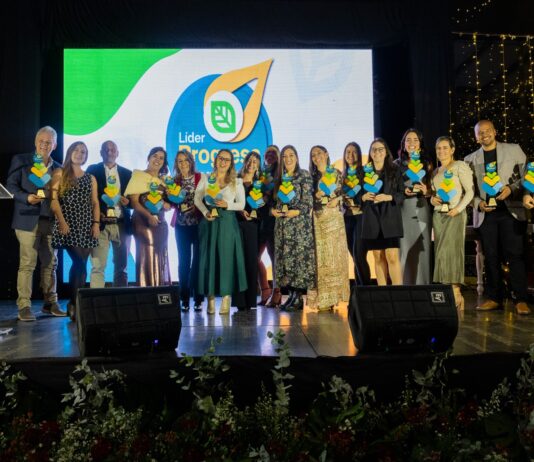 Cornare reconoce a 43 empresas por su liderazgo ambiental en el programa Progresa 2024