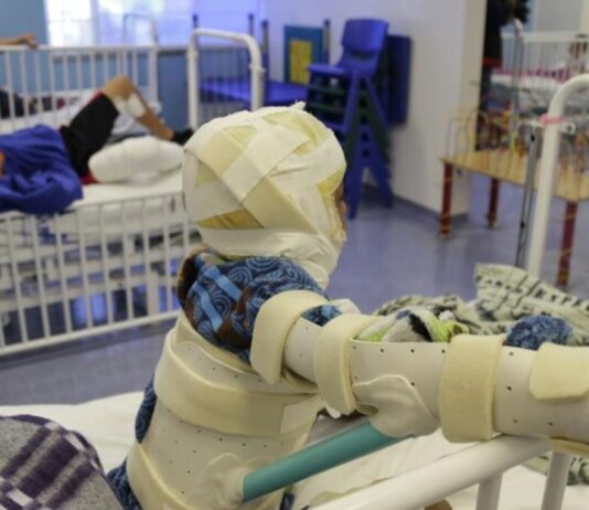 Multas millonarias y sanciones para padres de niños quemados con pólvora: ICBF refuerza su llamado a la responsabilidad