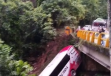 Familias denuncian falta de apoyo de empresa de transporte tras trágico accidente en la vía Medellín-Bogotá