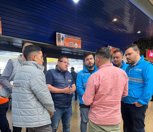 Más colombianos deportados desde EE.UU. han llegado a Rionegro