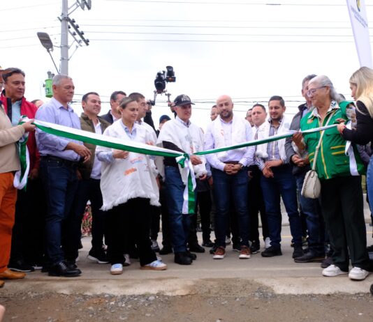 Conectividad y progreso: entregan nueva vía entre El Carmen de Viboral y El Santuario