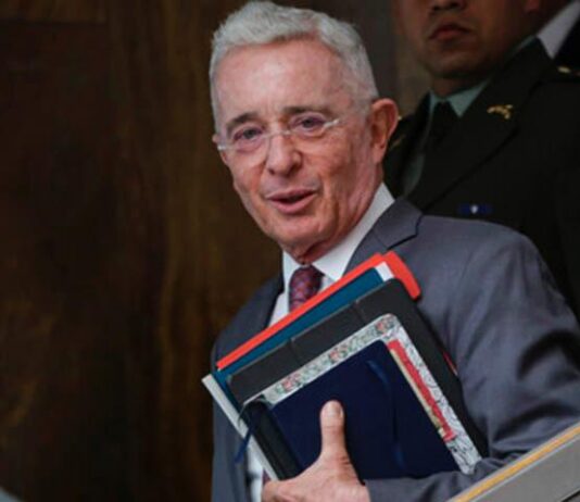 Tribunal de Bogotá Niega Tutela a Álvaro Uribe y Ordena Reanudar su Juicio