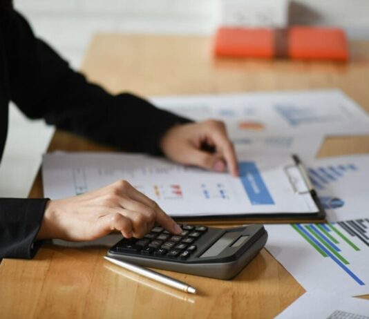 Empresas deberán pagar seguridad social de sus contratistas a partir de julio de 2025