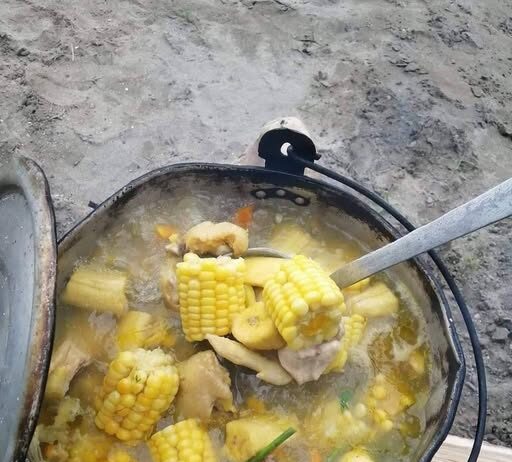 ¿Hará sancocho la Generación Z? Hablemos de la futura nostalgia de perder nuestra esencia.