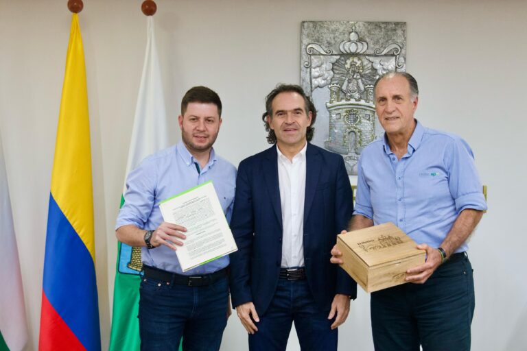 Alianza estratégica impulsa la construcción de una clínica en El Retiro