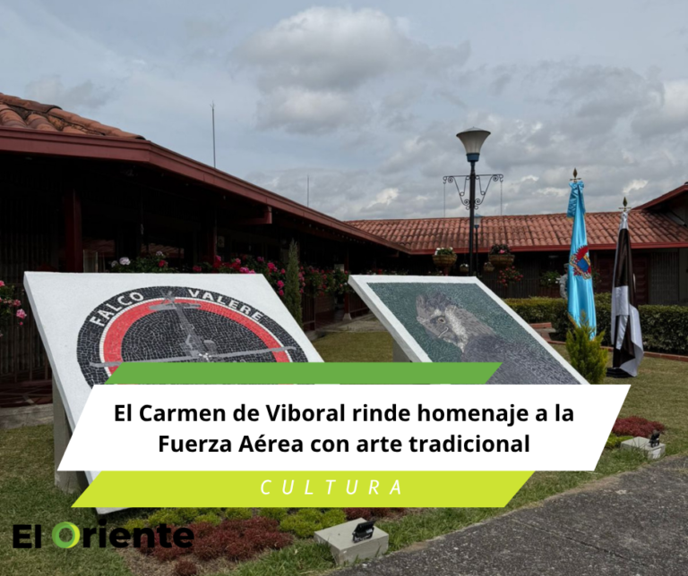 El Carmen de Viboral rinde homenaje a la Fuerza Aérea con arte tradicional El Carmen de Viboral rinde homenaje a la Fuerza Aérea con arte tradicional