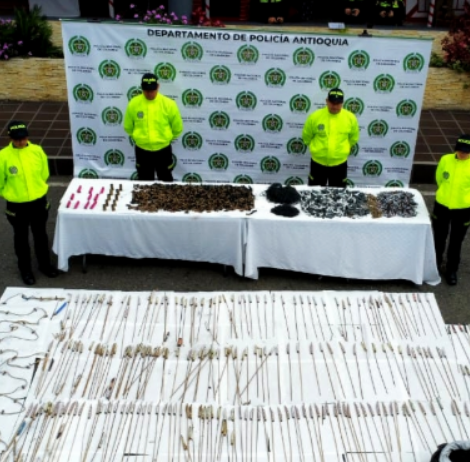 Autoridades desmantelan polvorera artesanal en La Ceja e incautan más de 150 kilos de pólvora