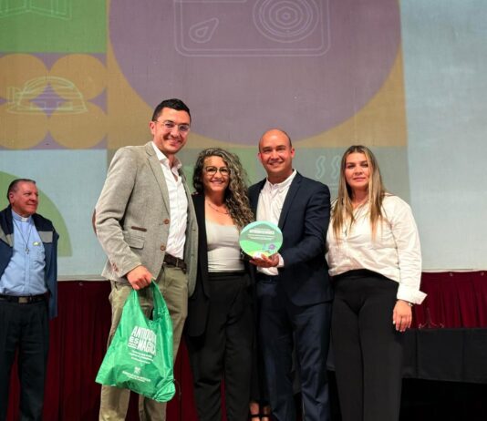 RIONEGRO RECIBE PREMIO POR SU LIDERAZGO EN TURISMO SOSTENIBLE Y SE CONSOLIDA COMO REFERENTE EN ANTIOQUIA
