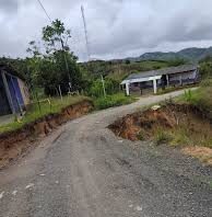 “ESTAMOS ARRIESGANDO LA VIDA”: COMUNIDADES DE CORRIENTES ALERTAN EMERGENCIA POR EL GRAVE DETERIORO DE LA VÍA SAN VICENTE.