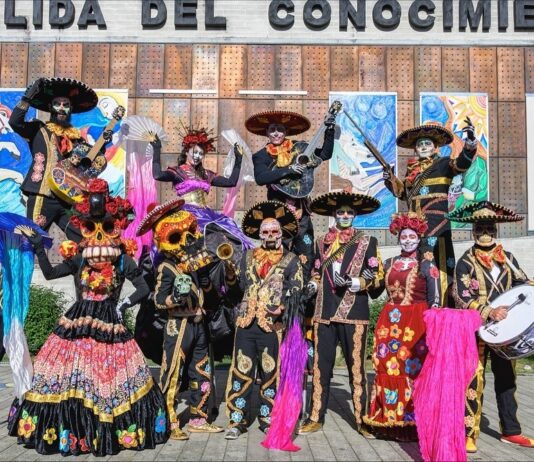 GUARNE VIVE SU PRIMERA EDICIÓN DEL FESTIVAL DE TEATRO RAÍCES