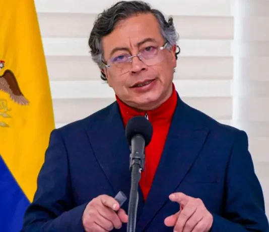 Gobierno Petro anuncia propuesta del “salario mínimo vital” para 2026