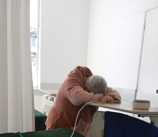 Con “dolor insoportable”, adulta mayor de 79 años espera autorización de su EPS para cirugía oncológica urgente en Rionegro