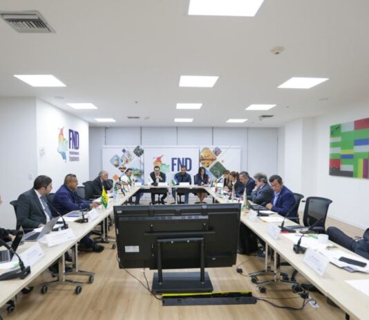 32 gobernadores rechazan decreto de emergencia económica que incrementa el impuesto a licores y cigarrillos