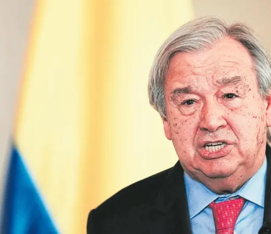 Gobierno anuncia que la gasolina bajará $500 a partir de febrero.