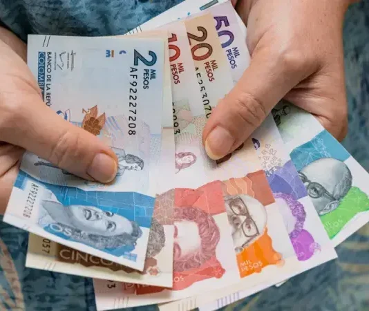 Podrían tumbar decreto que aumentó el salario mínimo en Colombia: exmagistrado advierte debilidad técnica