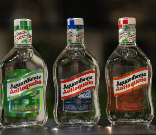 FLA advierte que nuevos impuestos a licores incentivarían el contrabando y el consumo de licor adulterado