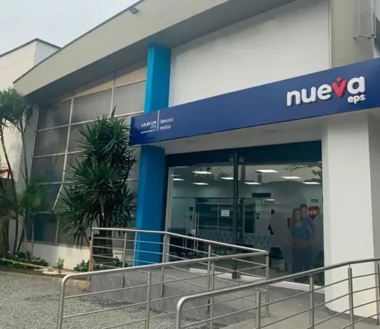 Crisis en la Nueva EPS por falta de medicamentos y cambios en la red de dispensación