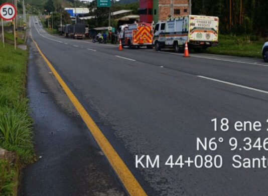 Dos peatones murieron tras ser atropellados por conductor ebrio en la autopista Medellín–Bogotá