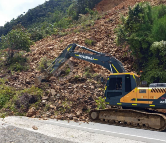 Remoción de 60.000 metros cúbicos de tierra en la vía Medellín–Bogotá tardaría hasta cuatro días