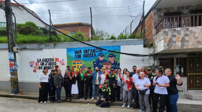 Granada alza su voz en el Día de las Manos Rojas: «Este flagelo no se puede permitir».