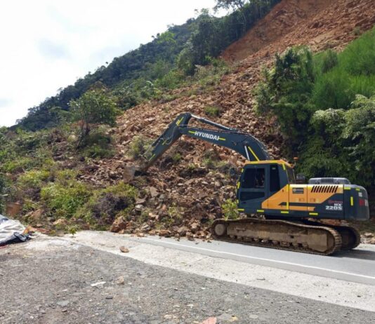 Magnitud de la emergencia en San Luis: 60.000 metros cúbicos de tierra bloquean la autopista Medellín-Bogotá