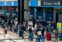 Pico migratorio impulsa las remesas en Colombia a un récord histórico de US$13.000 millones.