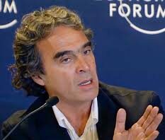 Sergio Fajardo no participará en la consulta del centro y va directo a primera vuelta.