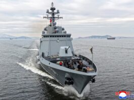 Amenaza en el mar: Kim Jong-un supervisa lanzamiento de misiles desde su nuevo destructor nuclear