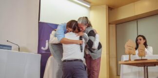 Entre lágrimas y verdad: víctimas perdonan en la JEP crímenes ocurridos en el Oriente antioqueño