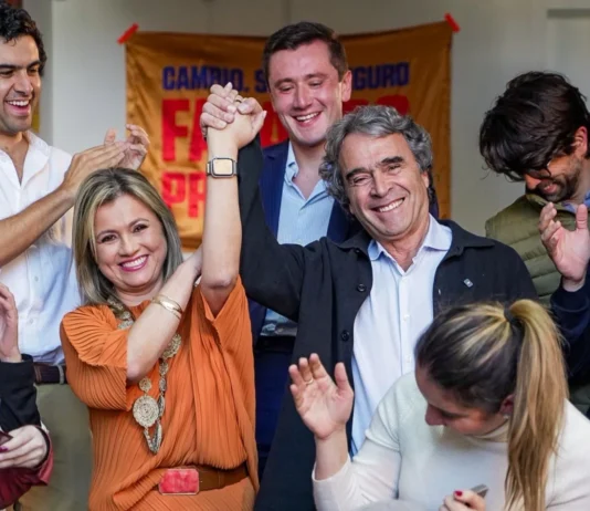 Sergio Fajardo apuesta por la educación: Edna Bonilla es su fórmula vicepresidencial