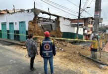 Se desploma fachada de vivienda en Rionegro: autoridades atienden la emergencia