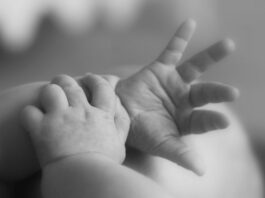 Hallan recién nacido sin vida en vía pública de Bello: autoridades investigan el caso