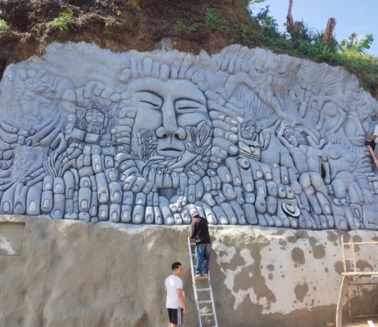 Arte que resiste al tiempo: renace mural histórico en Argelia