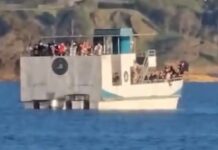 Turista desapareció tras caer al agua durante fiesta en planchón en el embalse de El Peñol