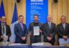 La experiencia de Sonsón llega a París: alcalde Juan Diego Zuluaga expuso modelo de participación comunitaria en cumbre internacional