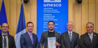 La experiencia de Sonsón llega a París: alcalde Juan Diego Zuluaga expuso modelo de participación comunitaria en cumbre internacional